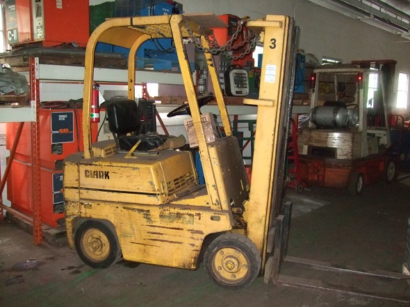 Buying a used forklift
