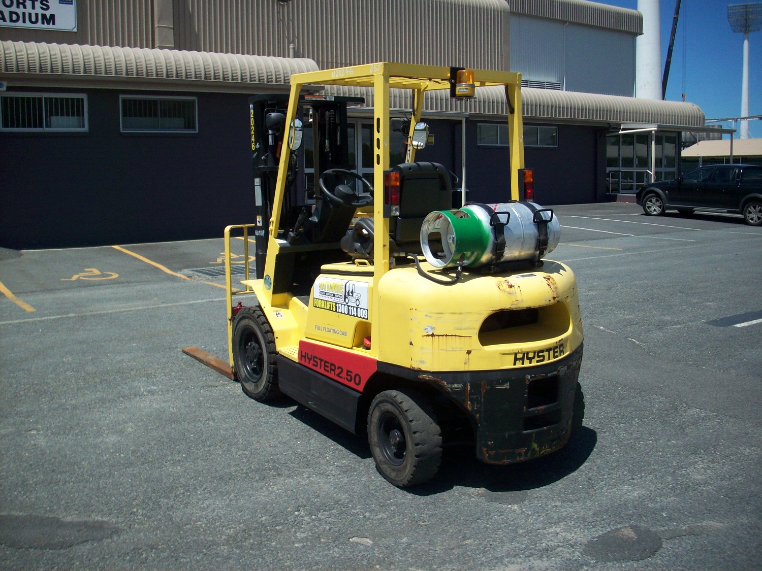Used Hyster H2.50DX Forklift
